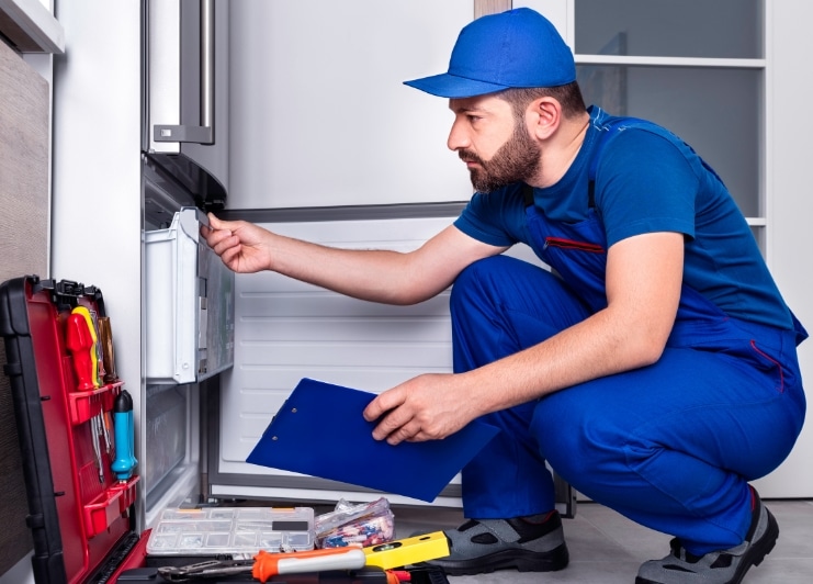 Reparaciones expertas para veleros.